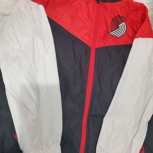 kids L 14 windbreaker trailblazer jacket +1 euc